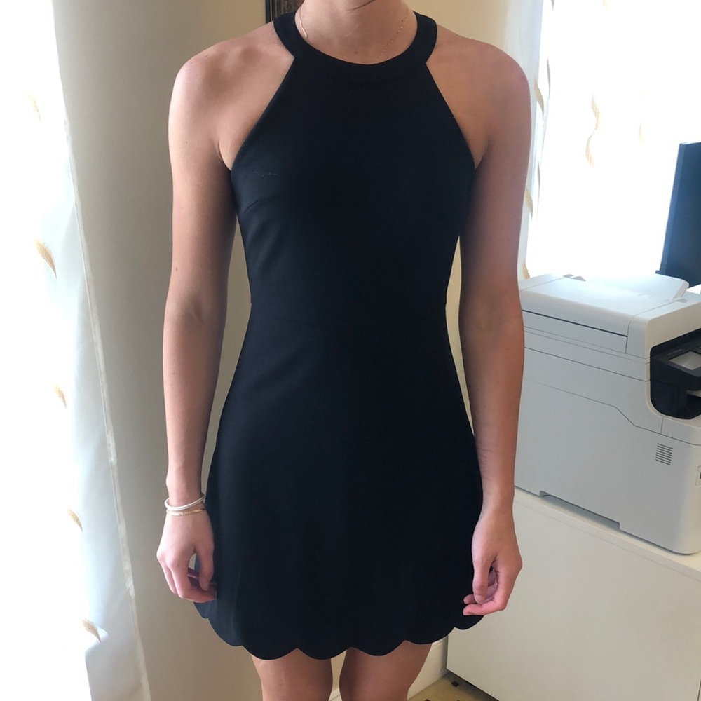 SHORT BLACK DRESS FROM LULUS